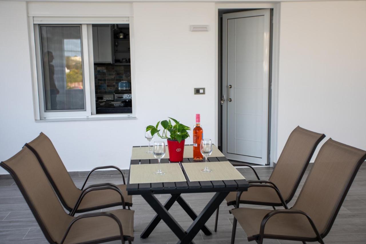 On The Breeze 1 Apartment Kos Bagian luar foto